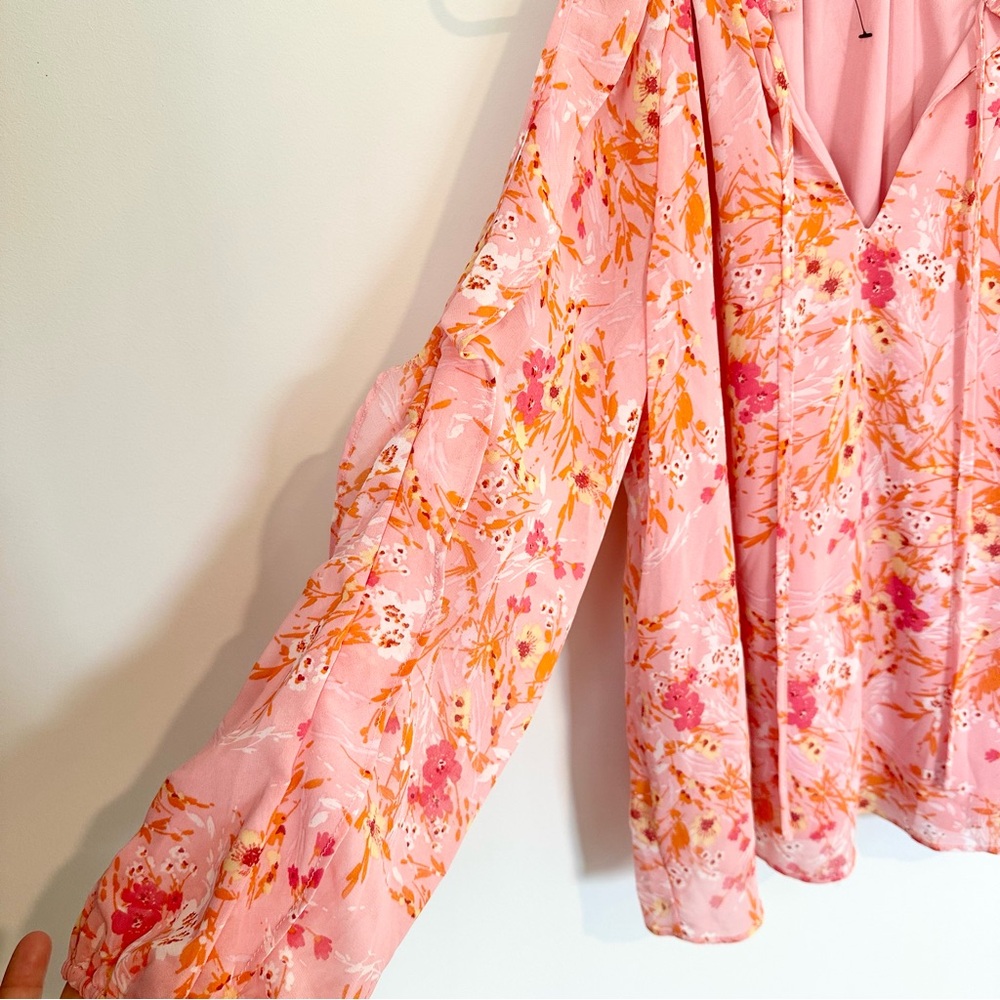 NWT 1. State Women's Pink Floral Cold Shoulder Blouse - Size: Medium - Picture 5 of 9
